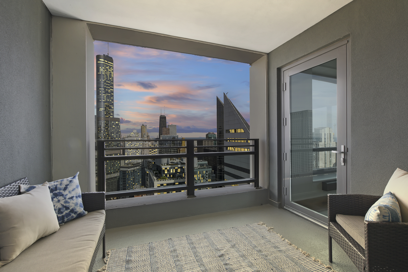 130 N Garland Ct #5101 Chicago, IL 60602