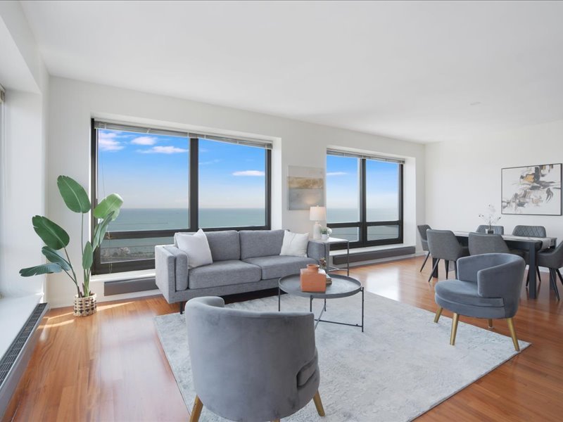 130 N Garland Ct #5101 Chicago, IL 60602