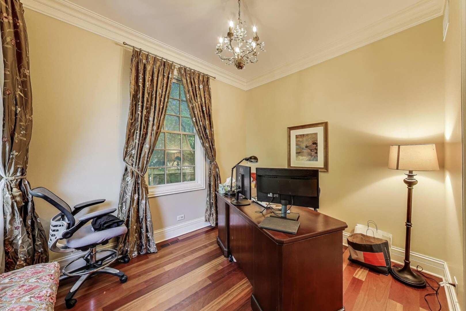 901 Pontiac Rd Wilmette, IL 60091