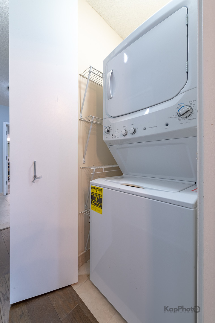 222 N Columbus Dr #2808 Chicago, IL 60601