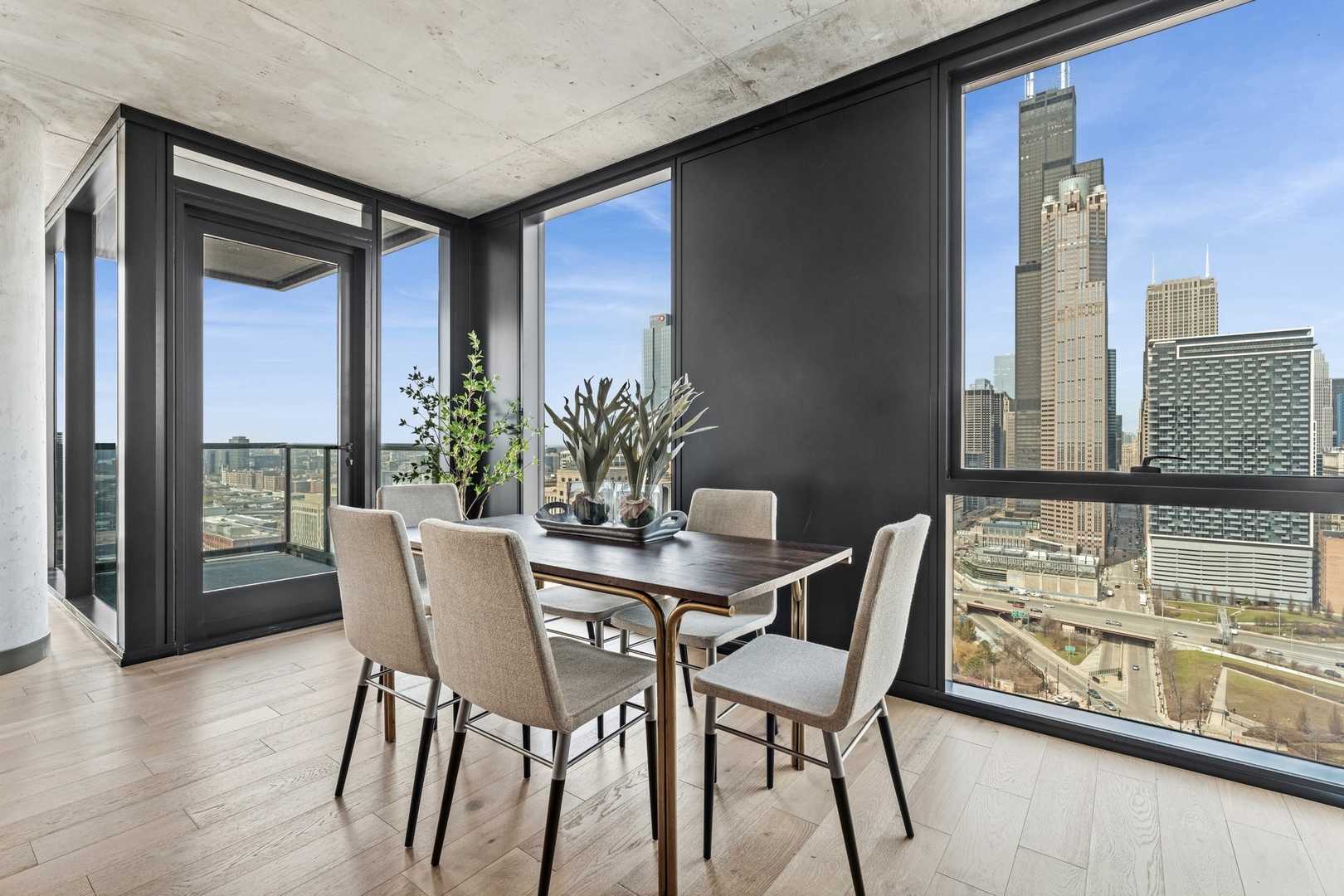 234 W Polk St #2802 Chicago, IL 60607