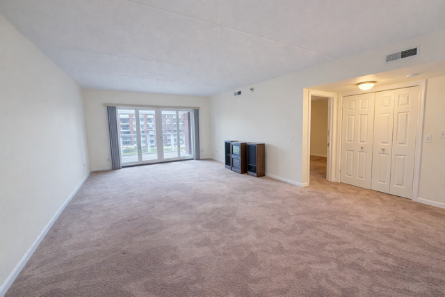 7081 W Touhy Ave #410 Niles, IL 60714