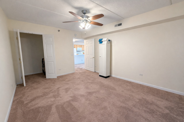 7081 W Touhy Ave #410 Niles, IL 60714