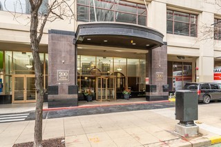 200 N Dearborn St #3008