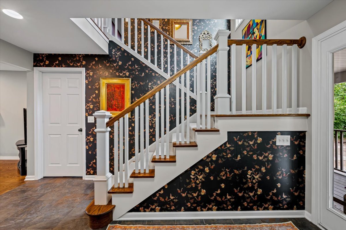 23276 N Birchwood Ln Deerfield, IL 60015