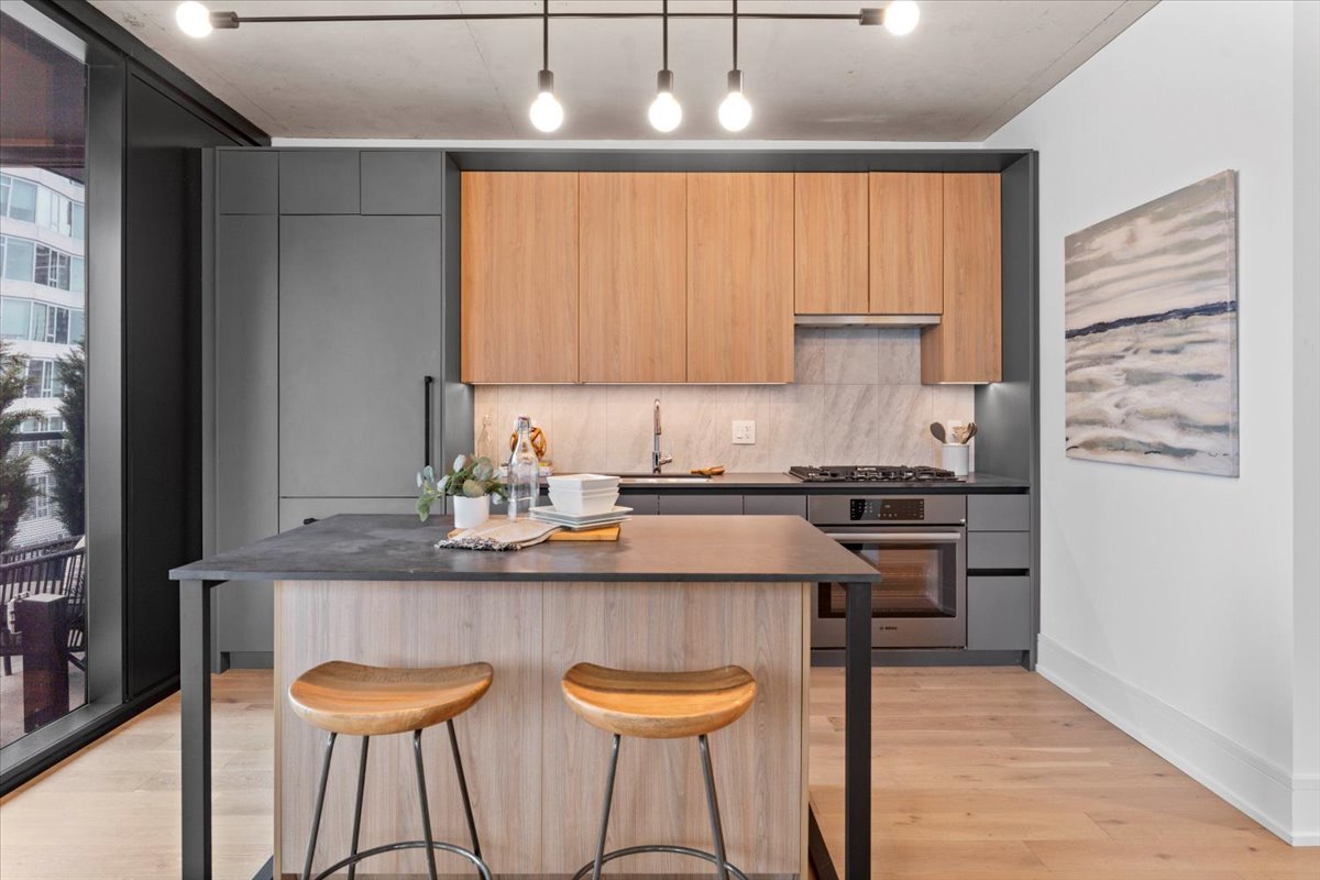 234 W Polk St #2412 Chicago, IL 60607