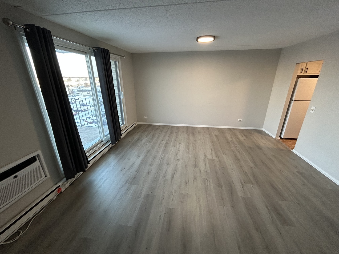 9731 N Fox Glen Dr #5C Niles, IL 60714