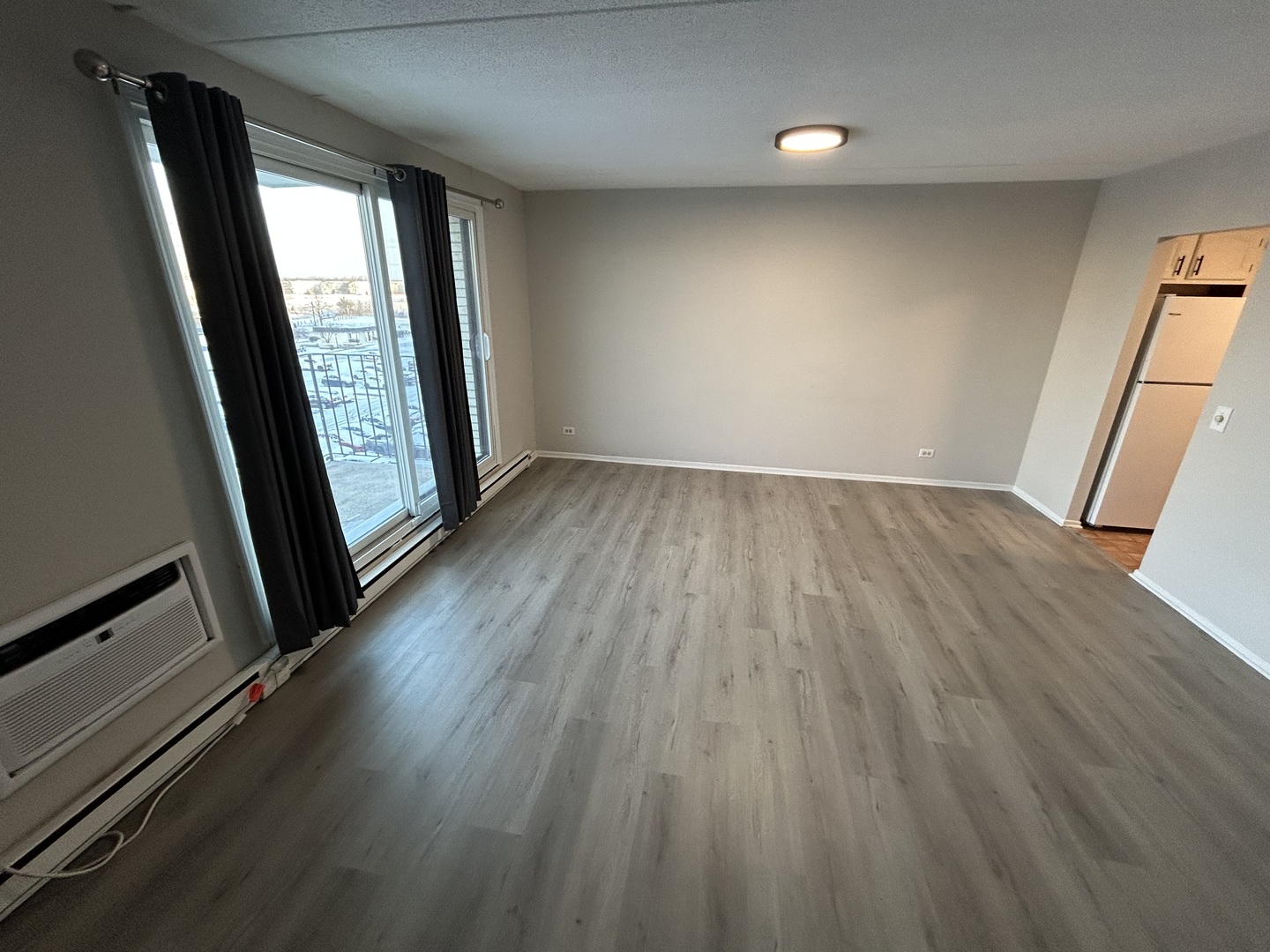 9731 N Fox Glen Dr #5C Niles, IL 60714