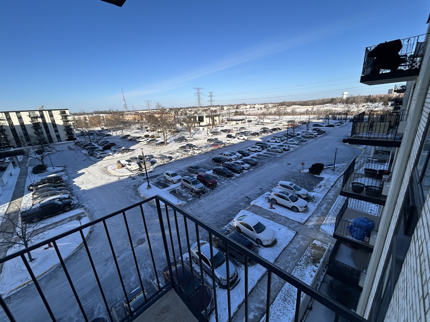 9731 N Fox Glen Dr #5C Niles, IL 60714