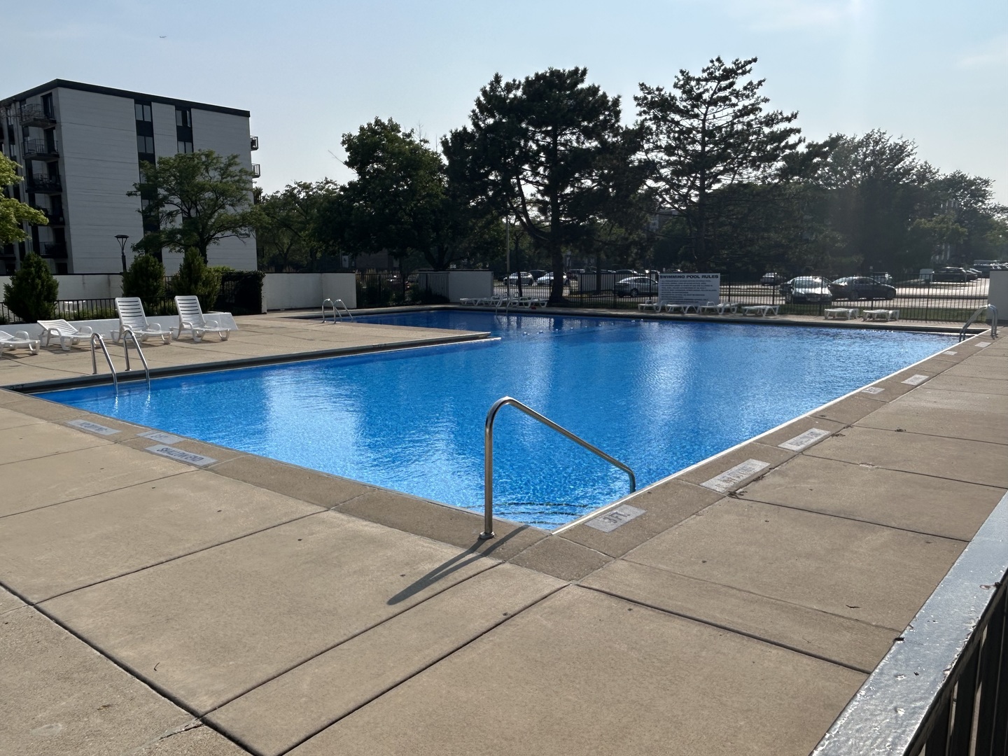 9731 N Fox Glen Dr #5C Niles, IL 60714