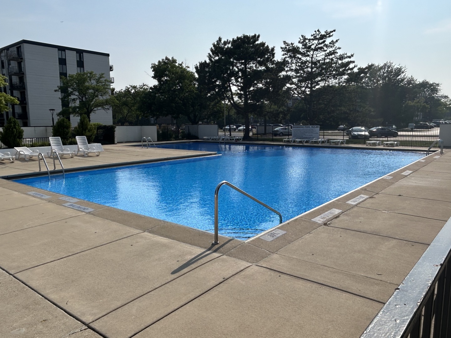 9731 N Fox Glen Dr #5C Niles, IL 60714