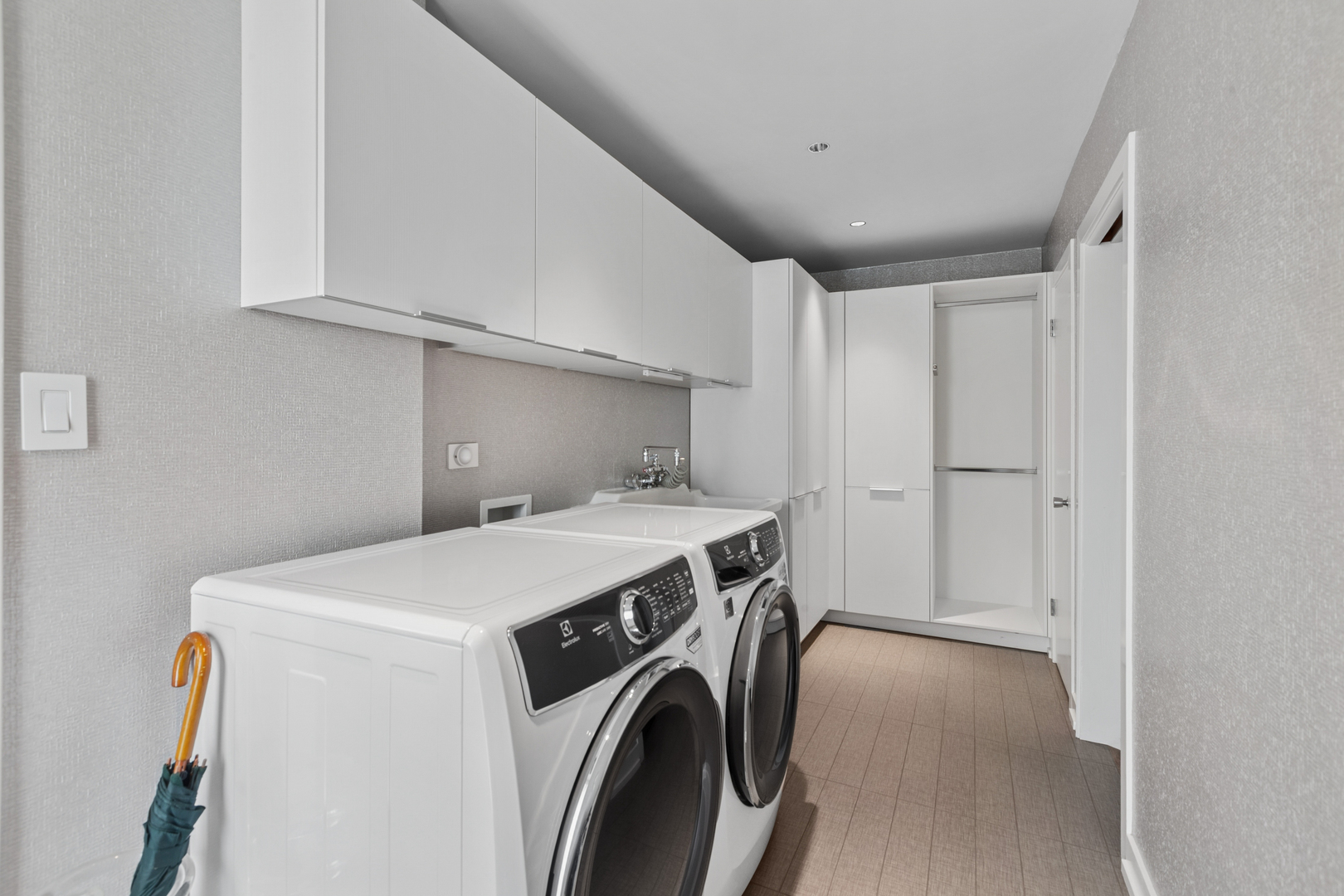 775 Stonegate Dr Highland Park, IL 60035