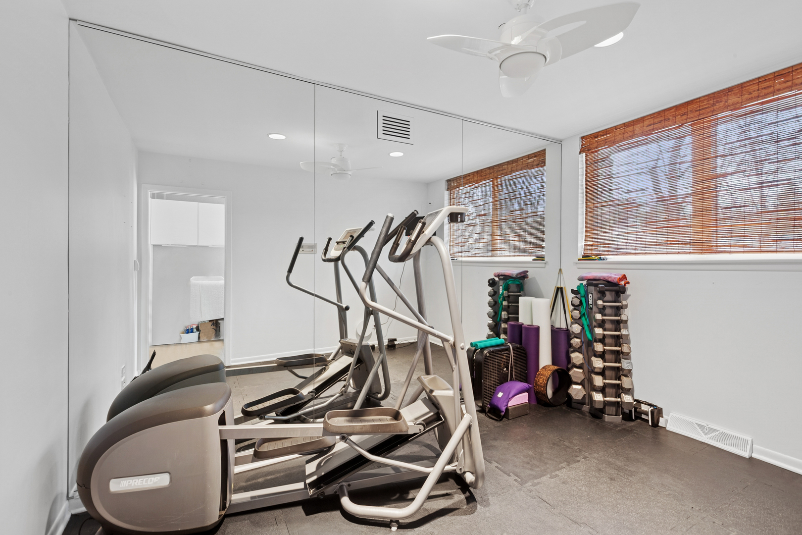 775 Stonegate Dr Highland Park, IL 60035