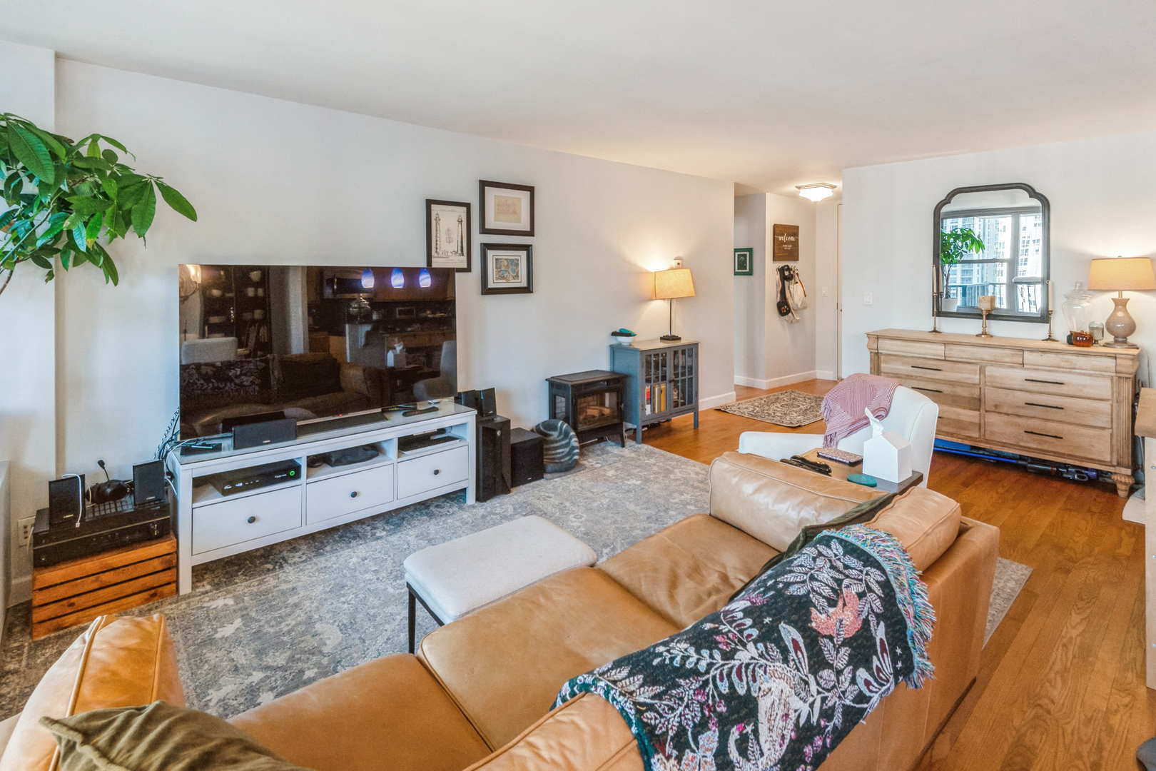 400 E Randolph St #2518 Chicago, IL 60601