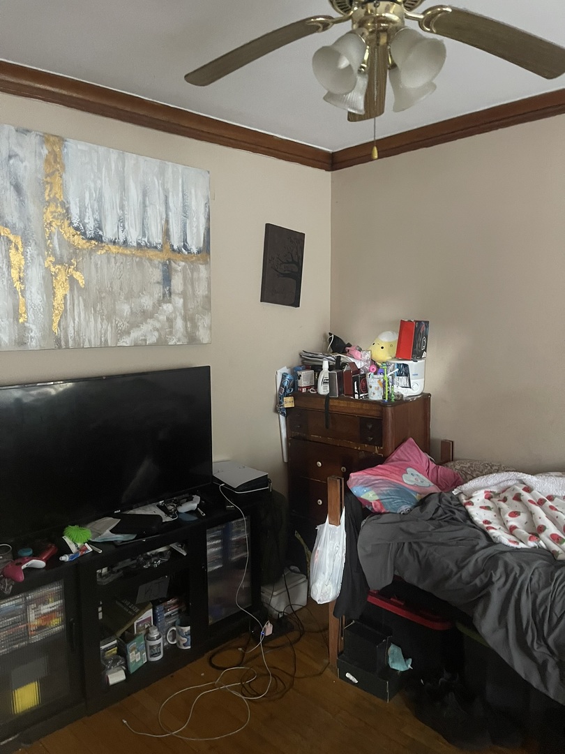 6953 S Artesian Ave Chicago, IL 60629