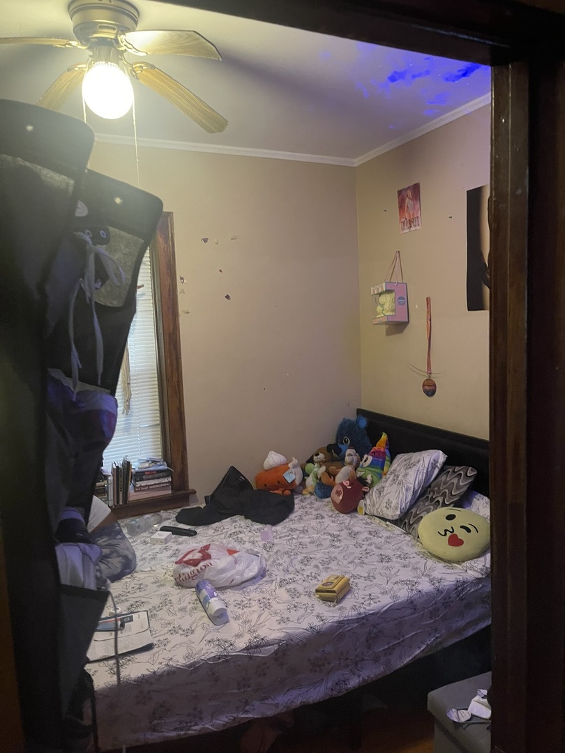 6953 S Artesian Ave Chicago, IL 60629