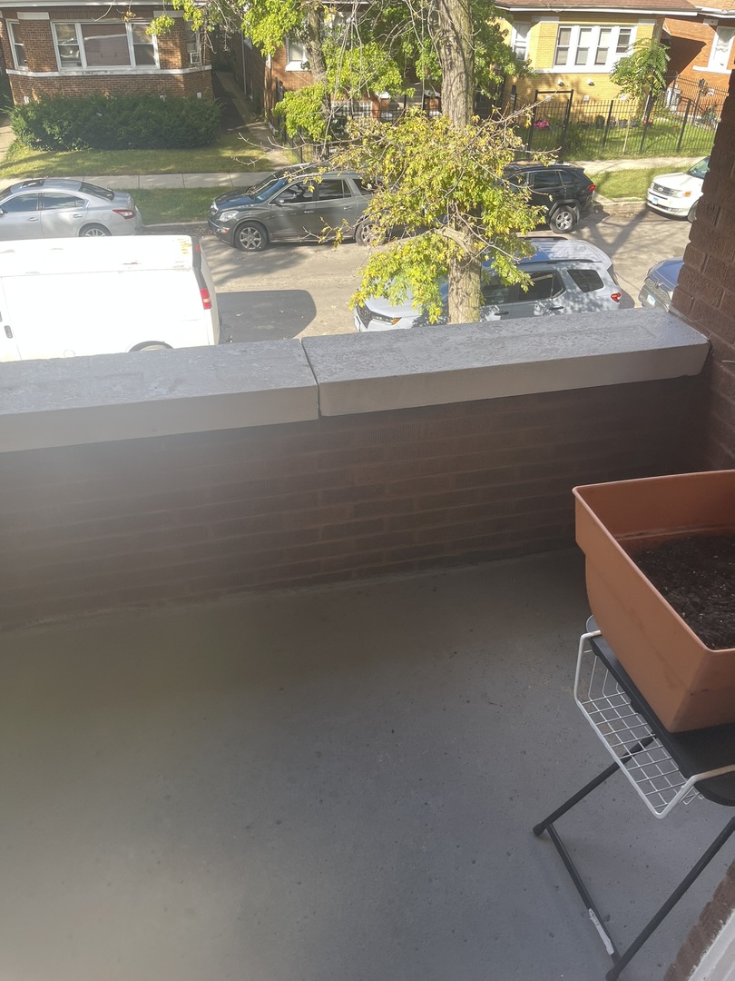 6953 S Artesian Ave Chicago, IL 60629