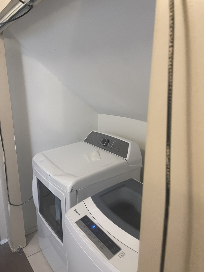 6953 S Artesian Ave Chicago, IL 60629