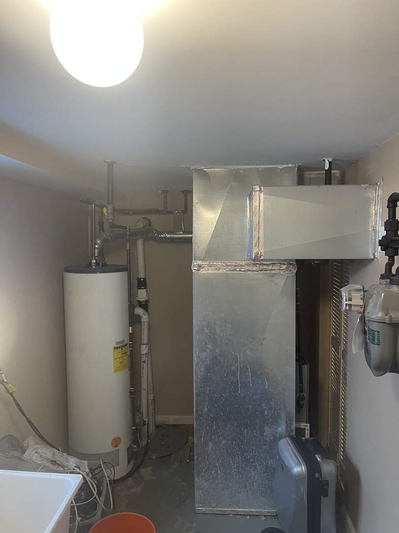 6953 S Artesian Ave Chicago, IL 60629