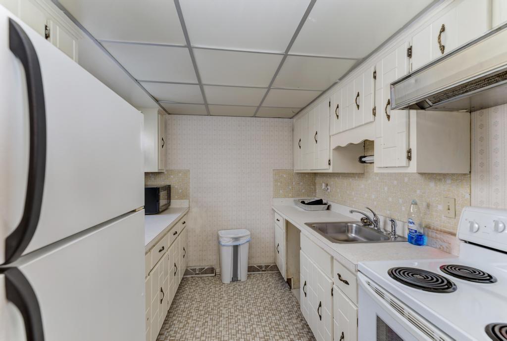 830 Elder Rd #B303 Homewood, IL 60430