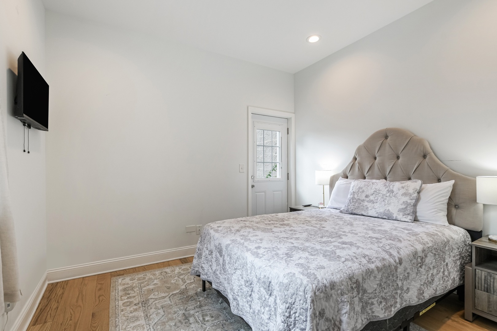 4244 S Prairie Ave Chicago, IL 60653