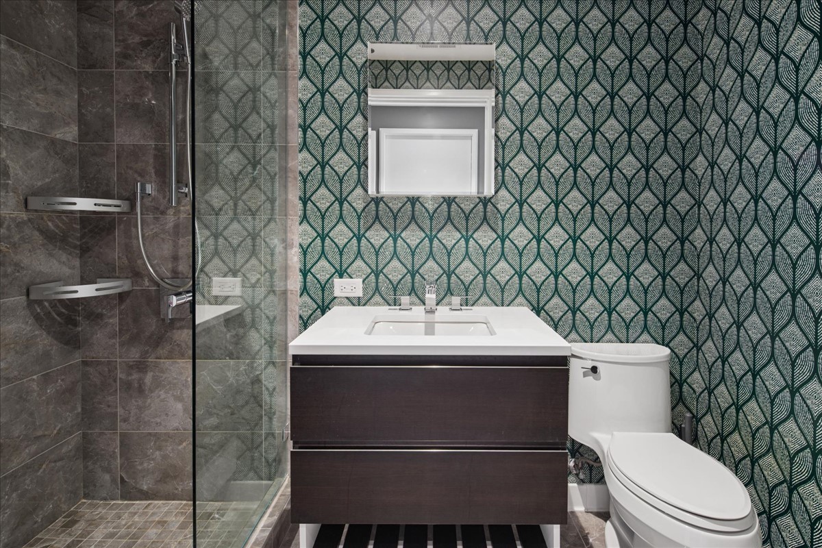 1400 W Monroe St #2A Chicago, IL 60607