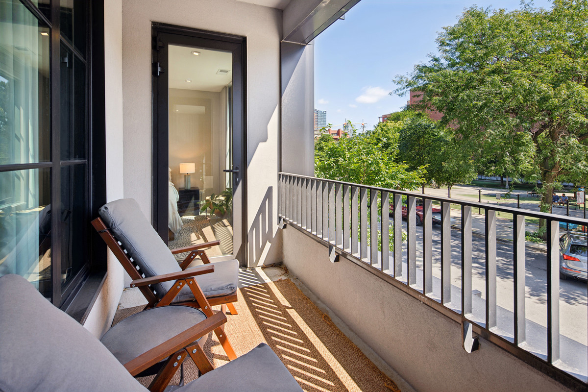 1400 W Monroe St #2A Chicago, IL 60607