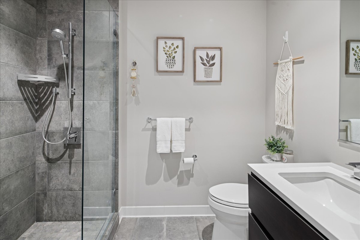 1400 W Monroe St #2A Chicago, IL 60607