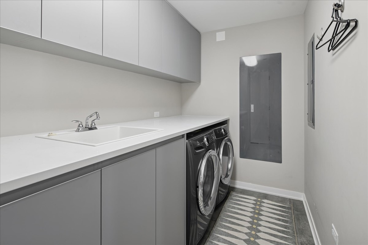 1400 W Monroe St #2A Chicago, IL 60607