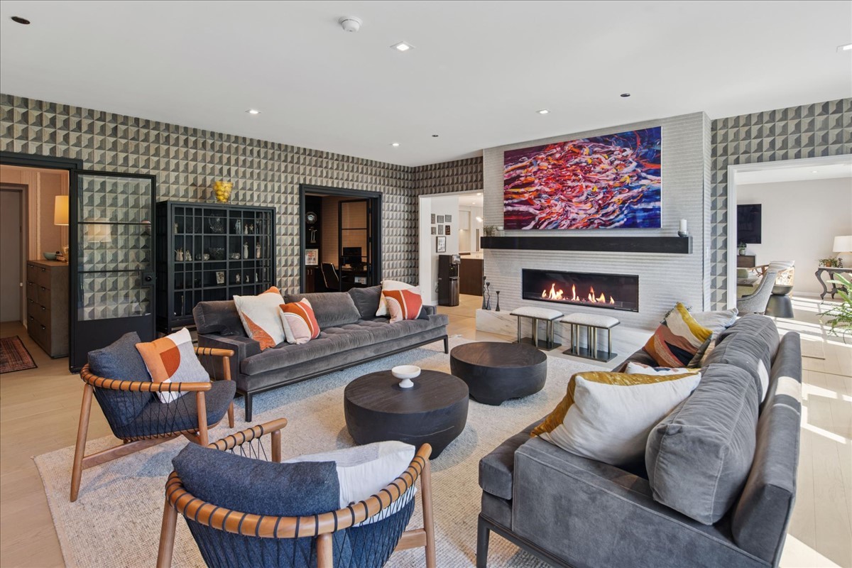 1400 W Monroe St #2A Chicago, IL 60607