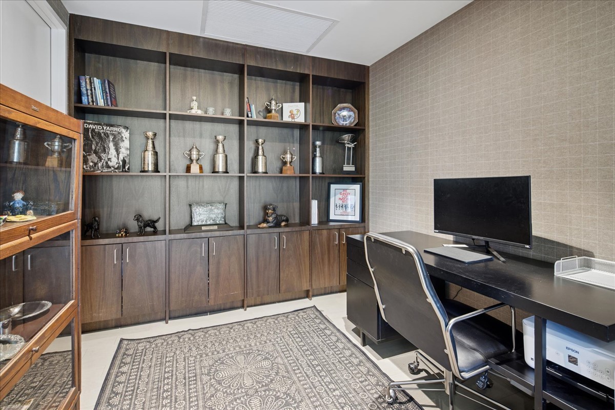 1400 W Monroe St #2A Chicago, IL 60607