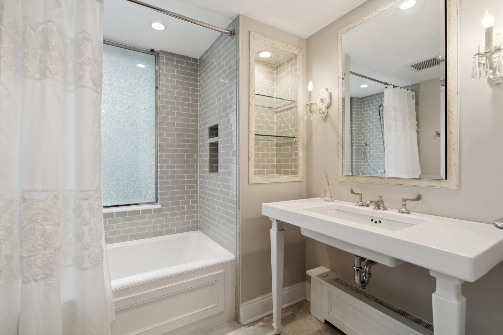 1550 N State Pkwy #LIB-ABC Chicago, IL 60610