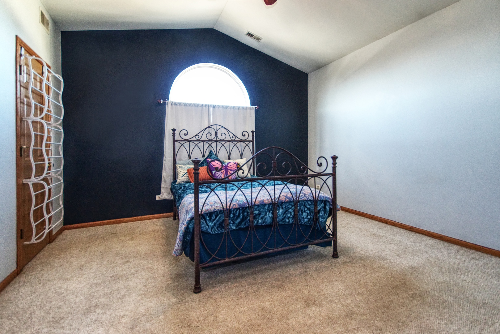 917 Prairie Path Ln Joliet, IL 60436