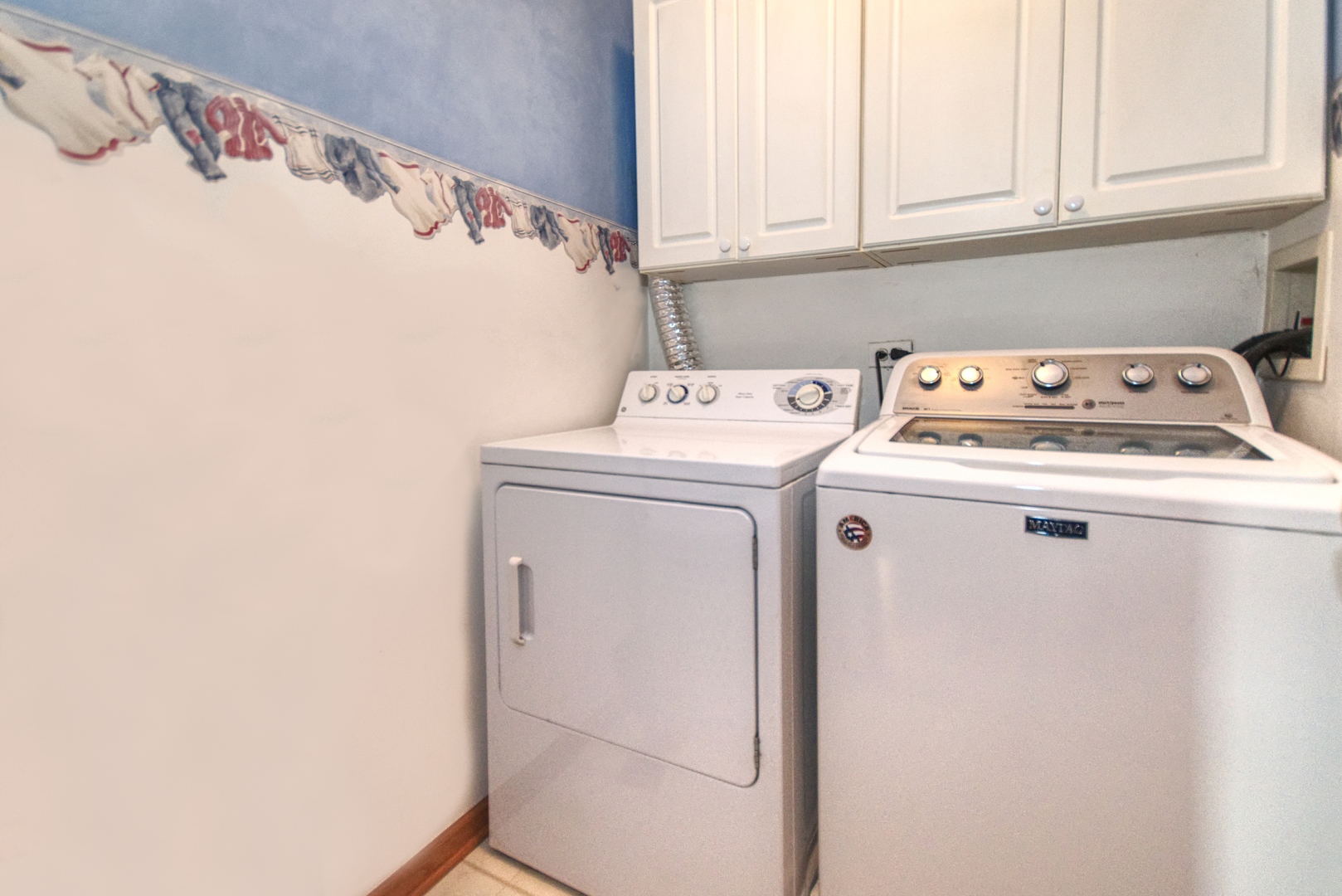 917 Prairie Path Ln Joliet, IL 60436