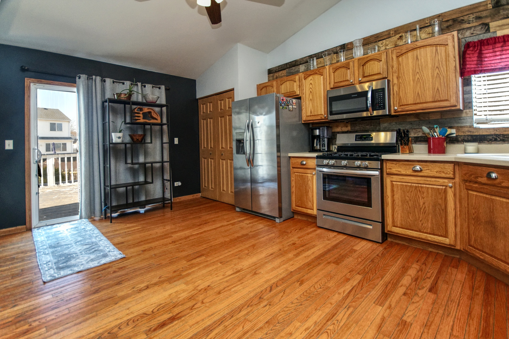 917 Prairie Path Ln Joliet, IL 60436