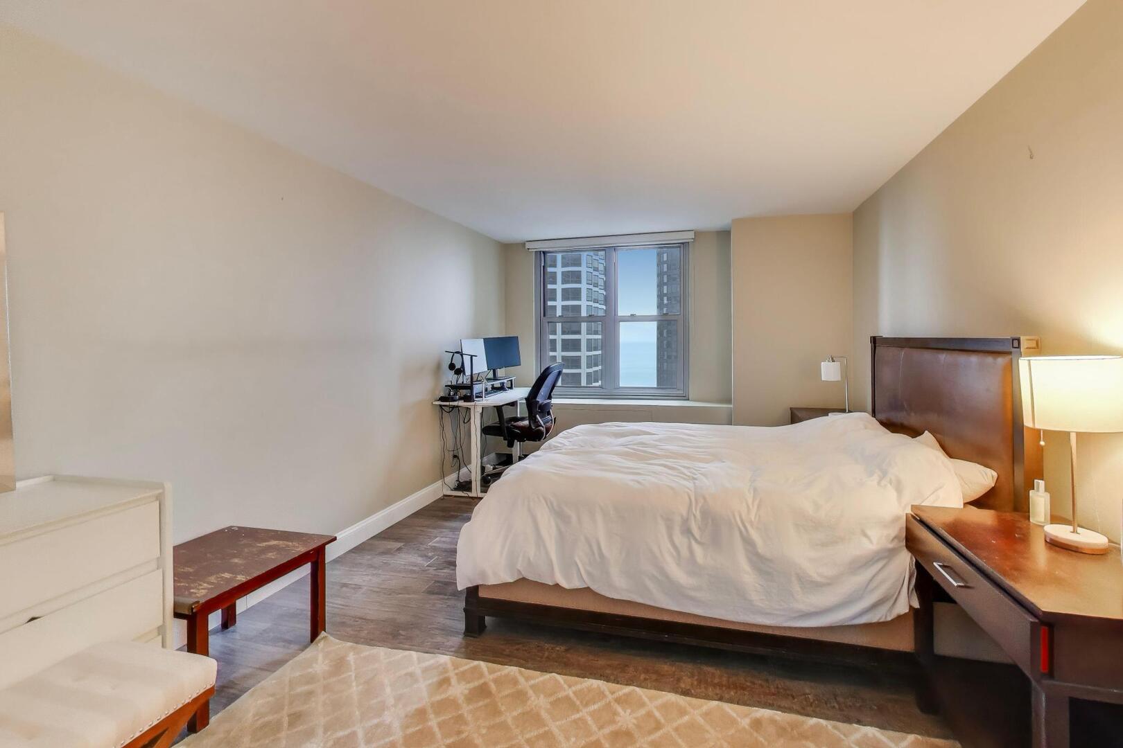 400 E RANDOLPH St #2425 Chicago, IL 60601