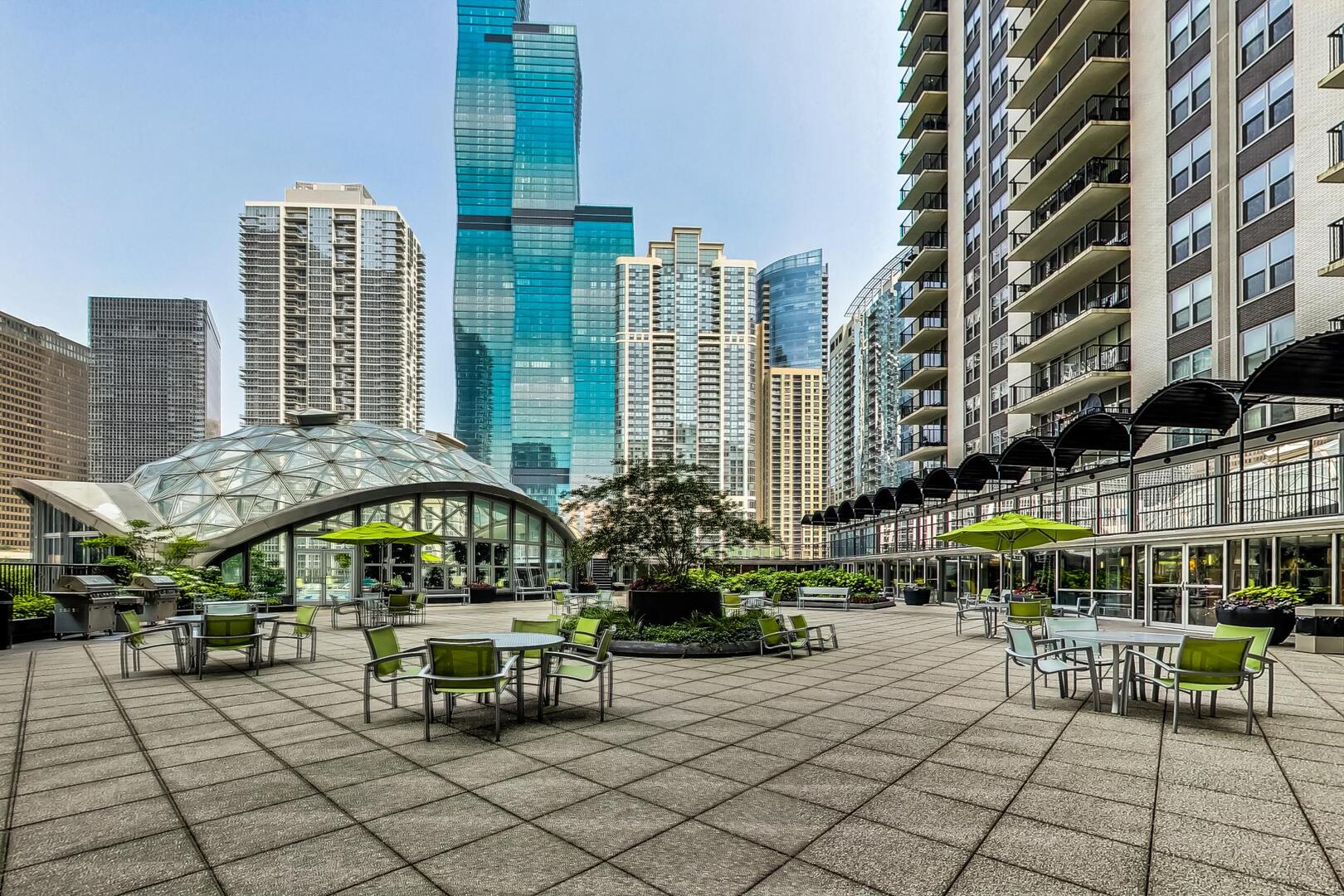 400 E RANDOLPH St #2425 Chicago, IL 60601