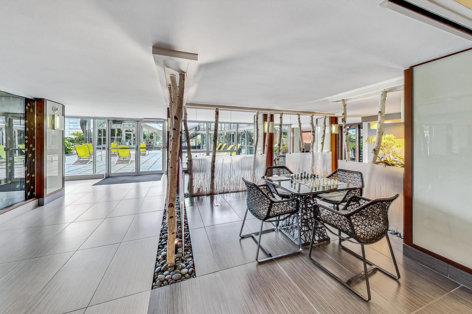 400 E RANDOLPH St #2425 Chicago, IL 60601