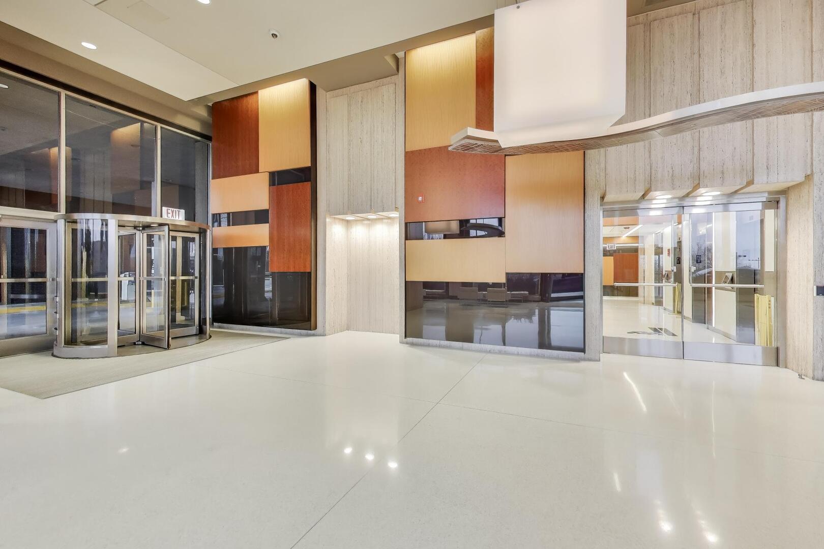 400 E RANDOLPH St #2425 Chicago, IL 60601