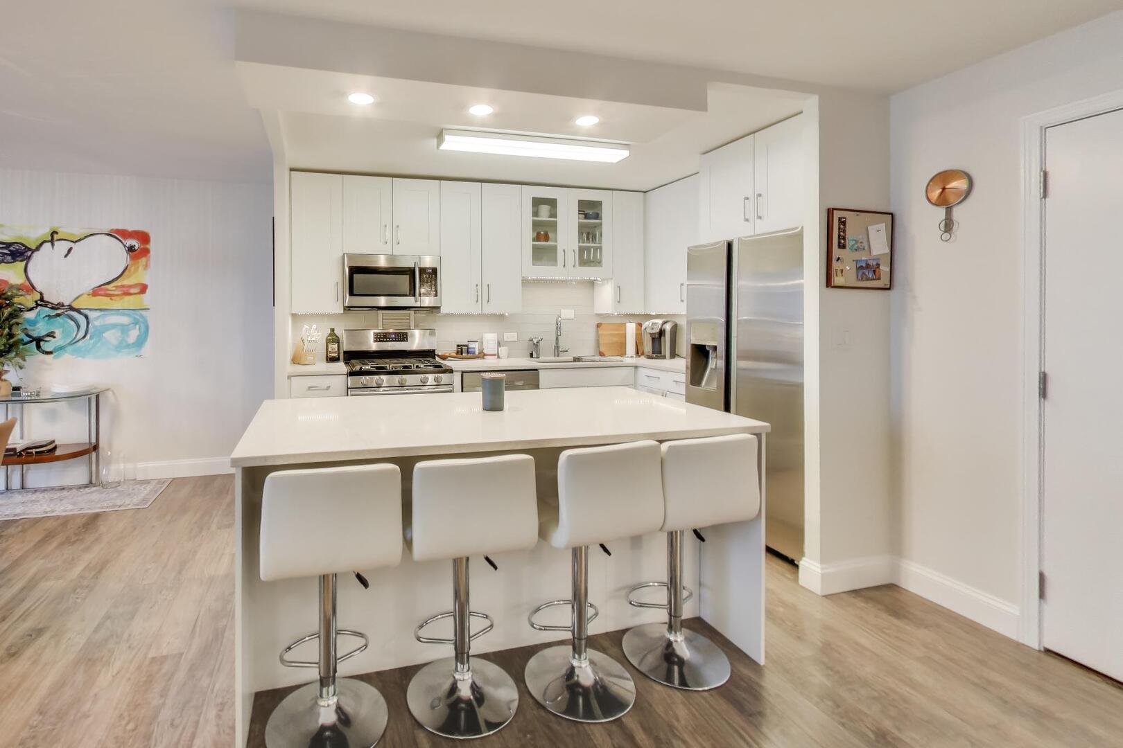 400 E RANDOLPH St #2425 Chicago, IL 60601