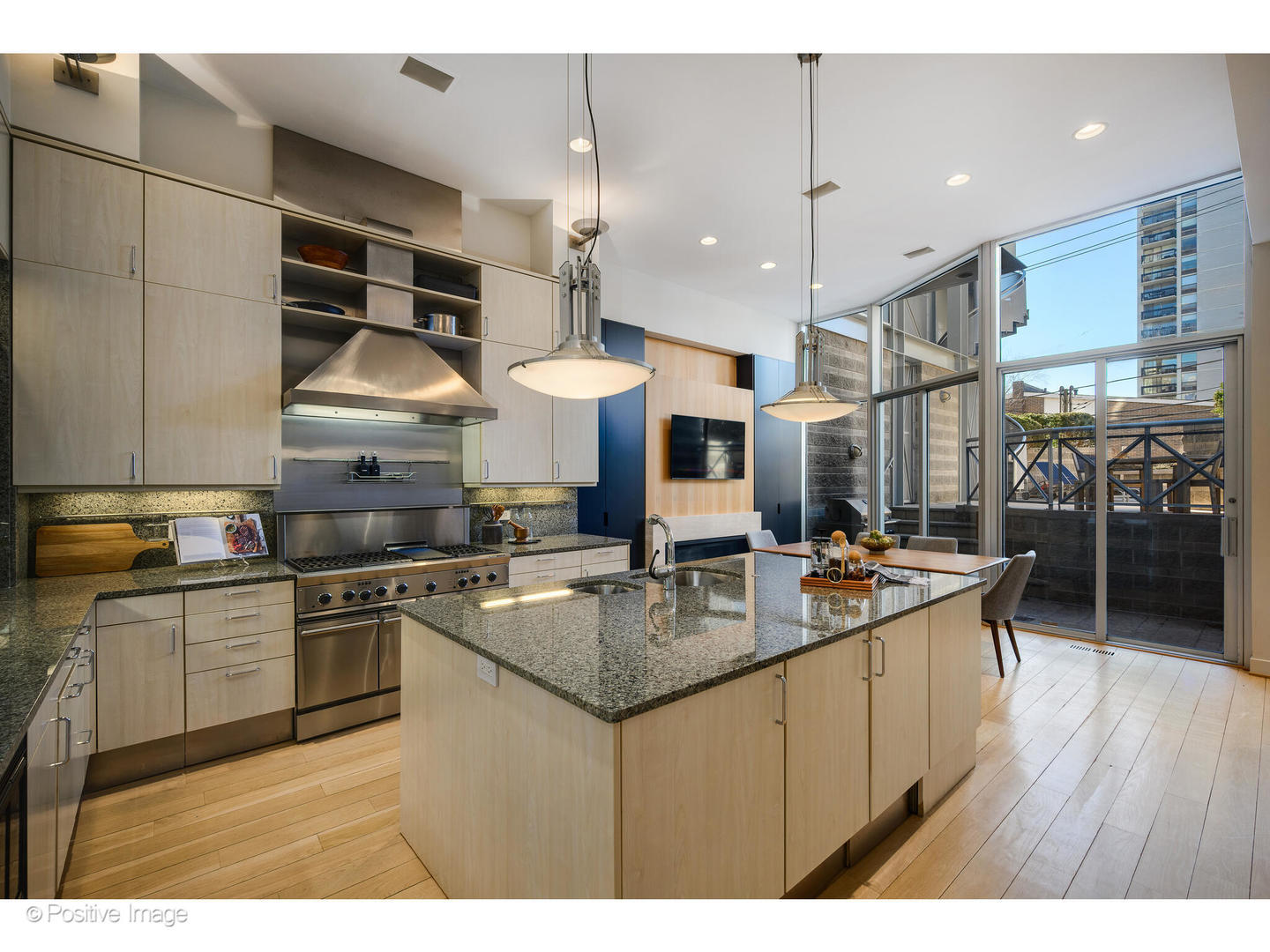 1434 N Dearborn St Chicago, IL 60610