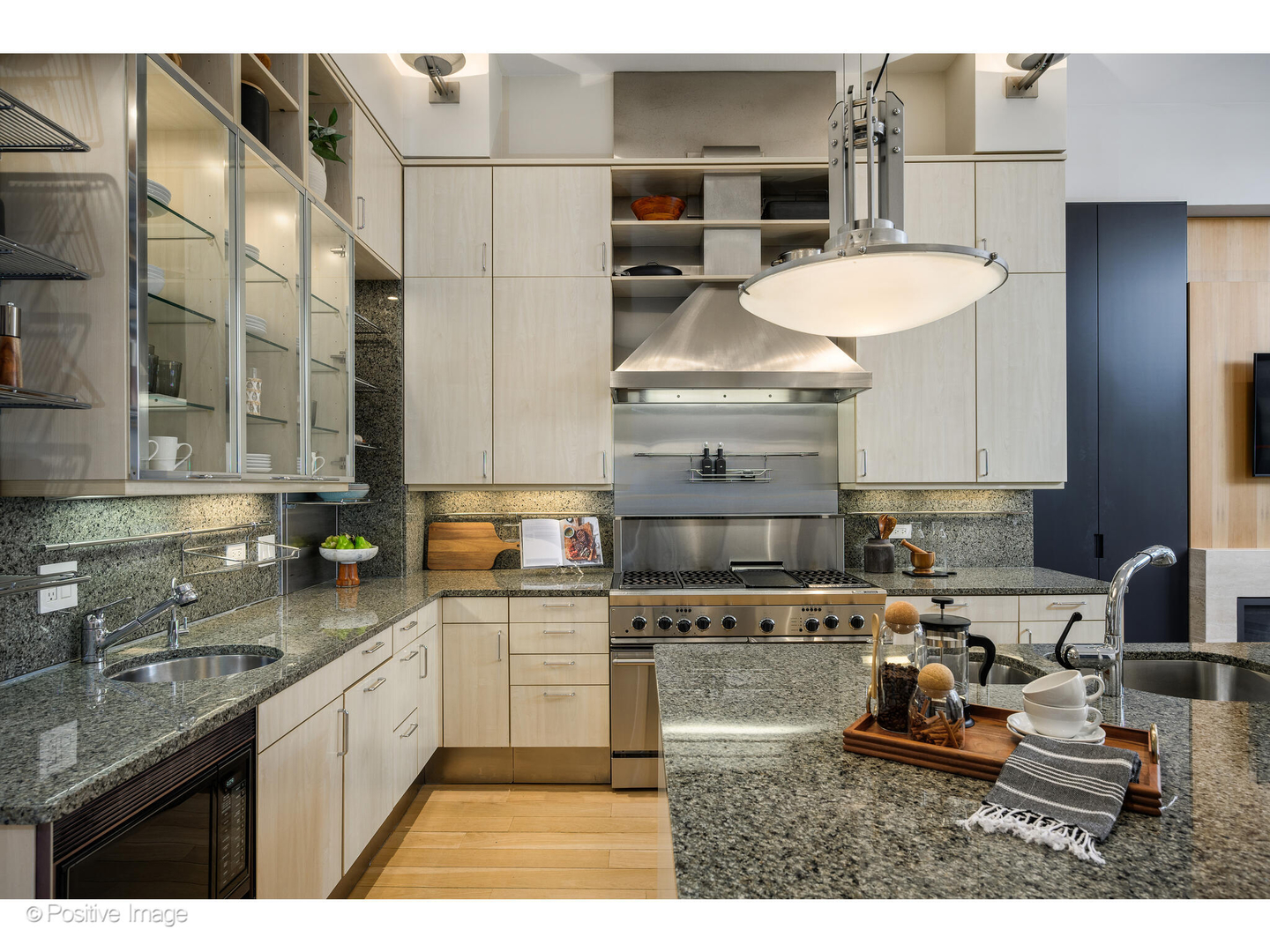 1434 N Dearborn St Chicago, IL 60610