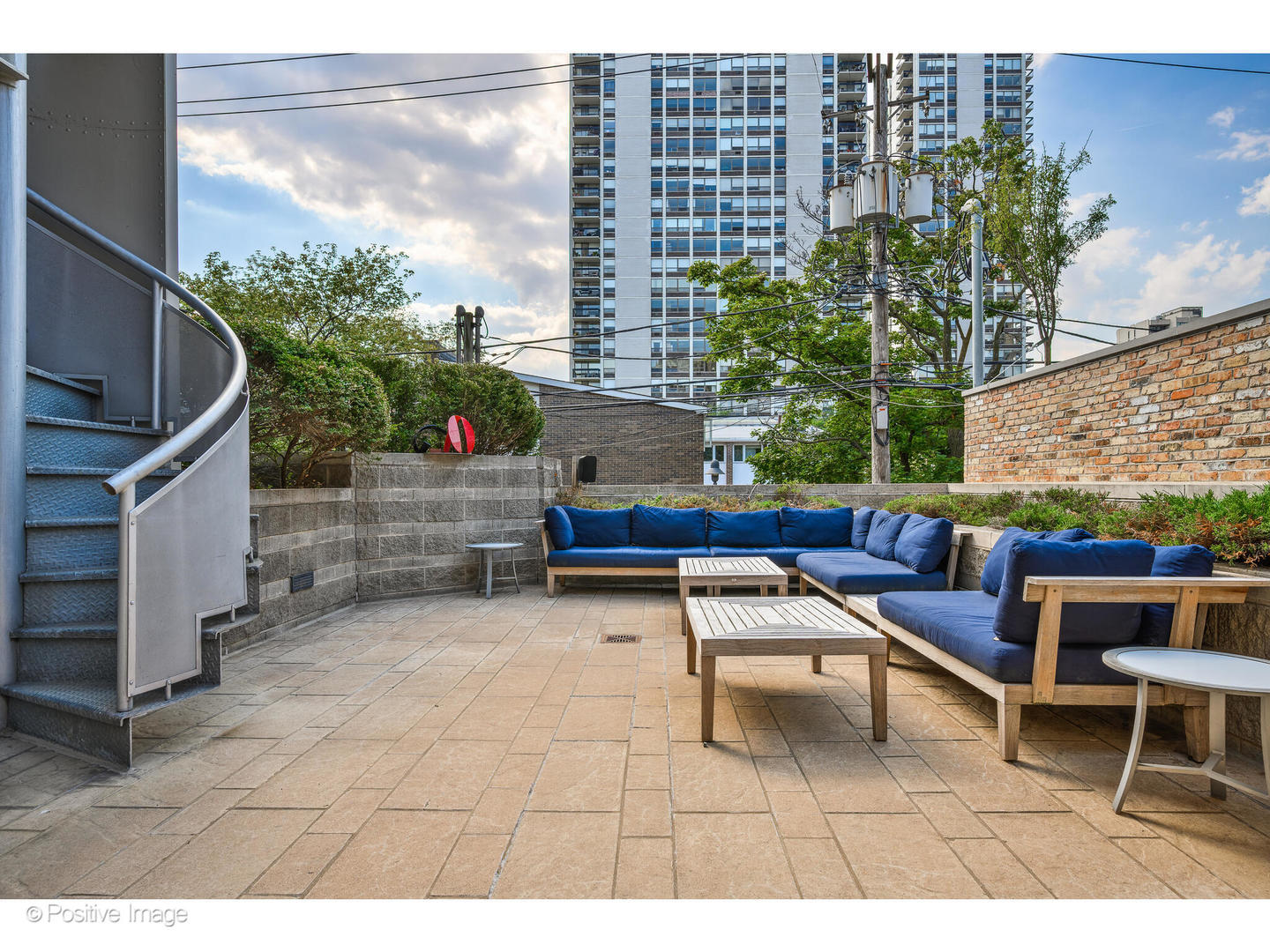 1434 N Dearborn St Chicago, IL 60610