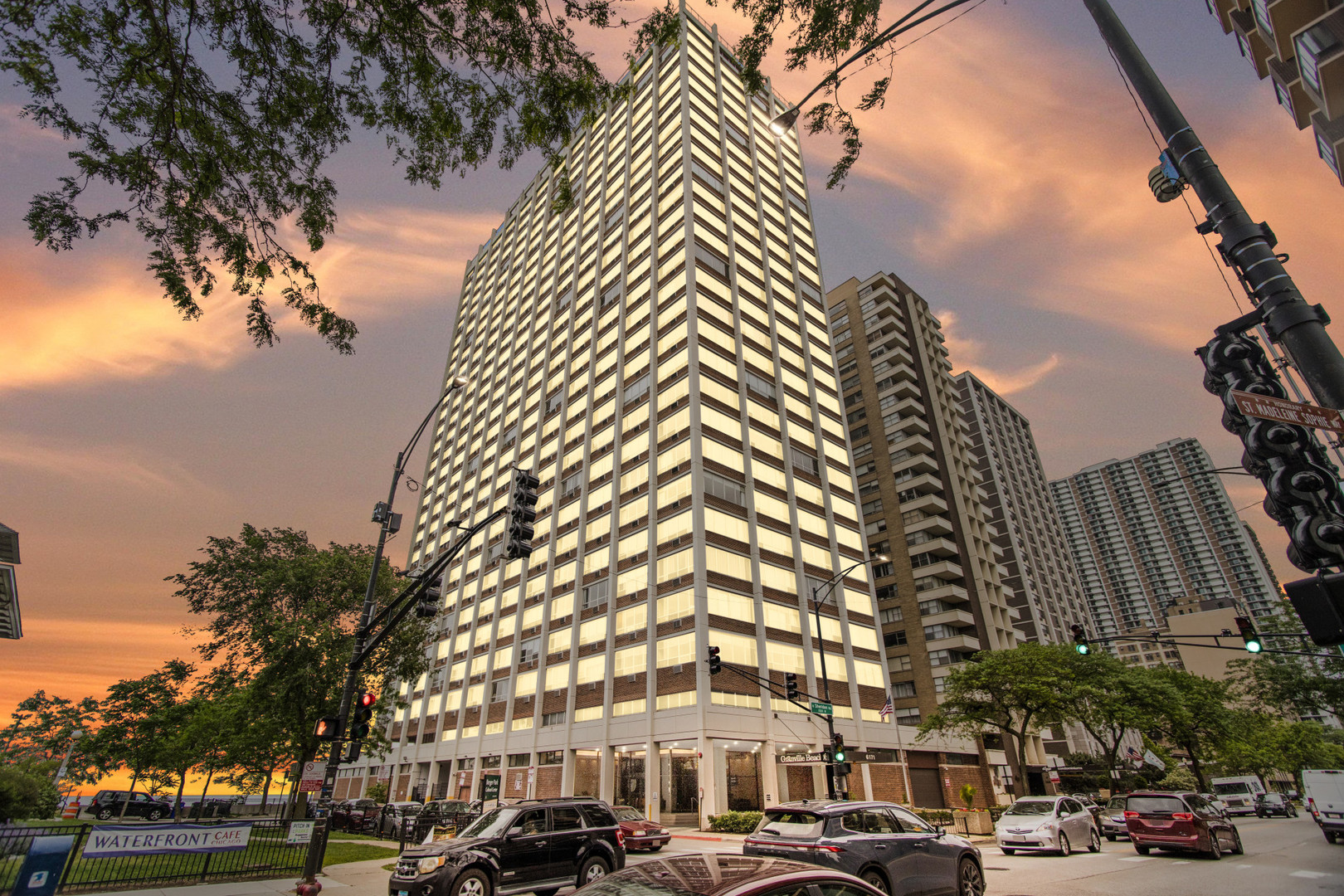 6171 N Sheridan Rd #906