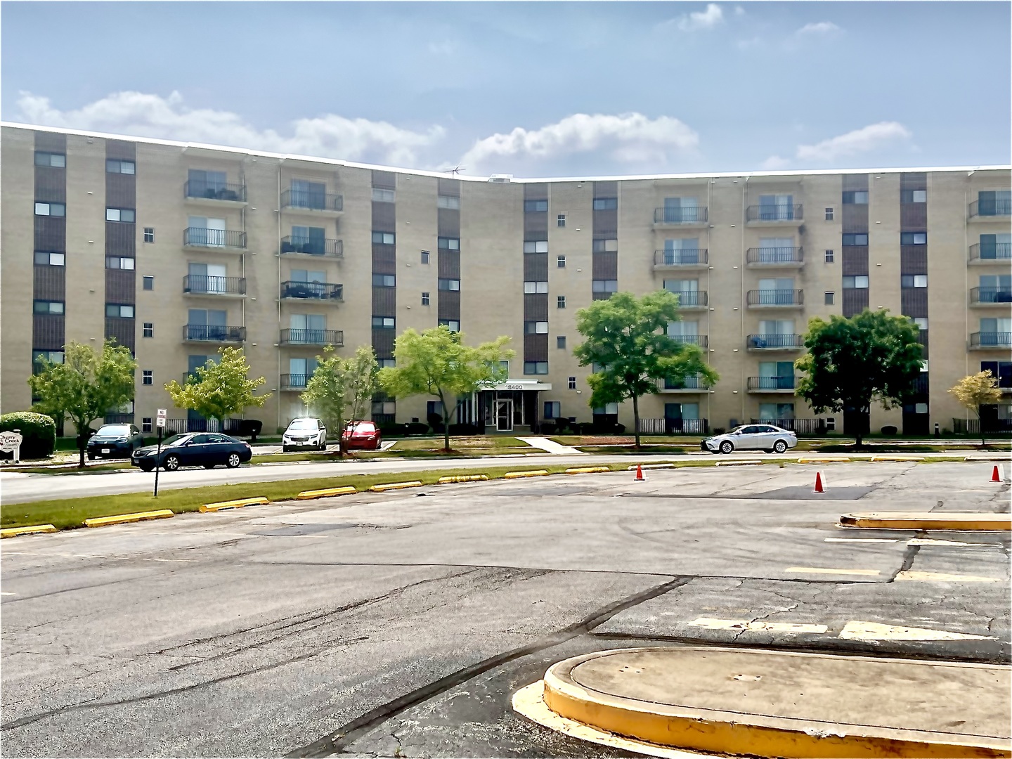 18400 Cherry Crk Dr #105 Homewood, IL 60430