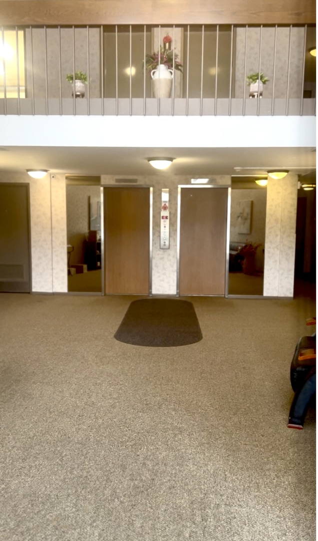 18400 Cherry Crk Dr #105 Homewood, IL 60430