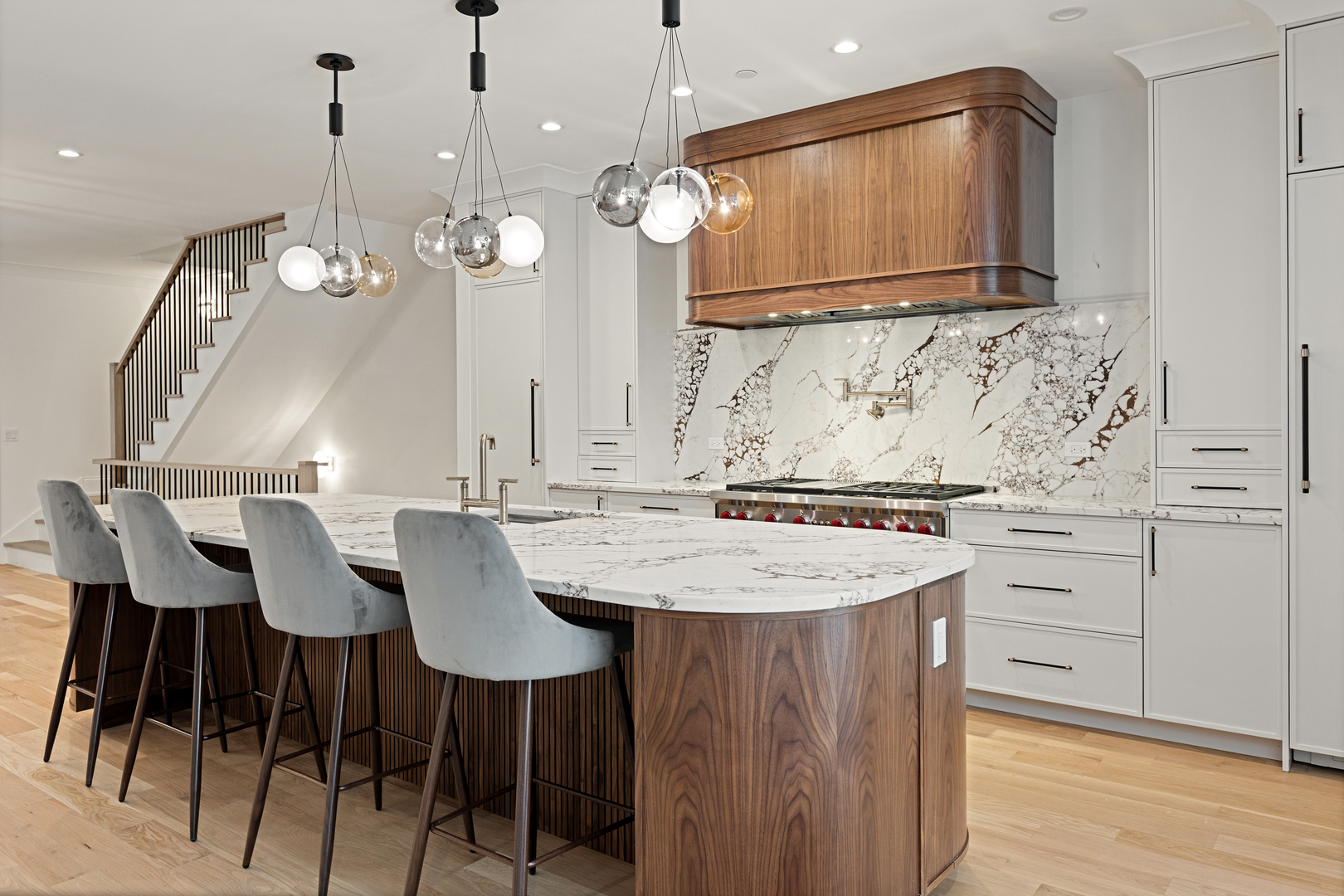 3711 N Magnolia Ave Chicago, IL 60613