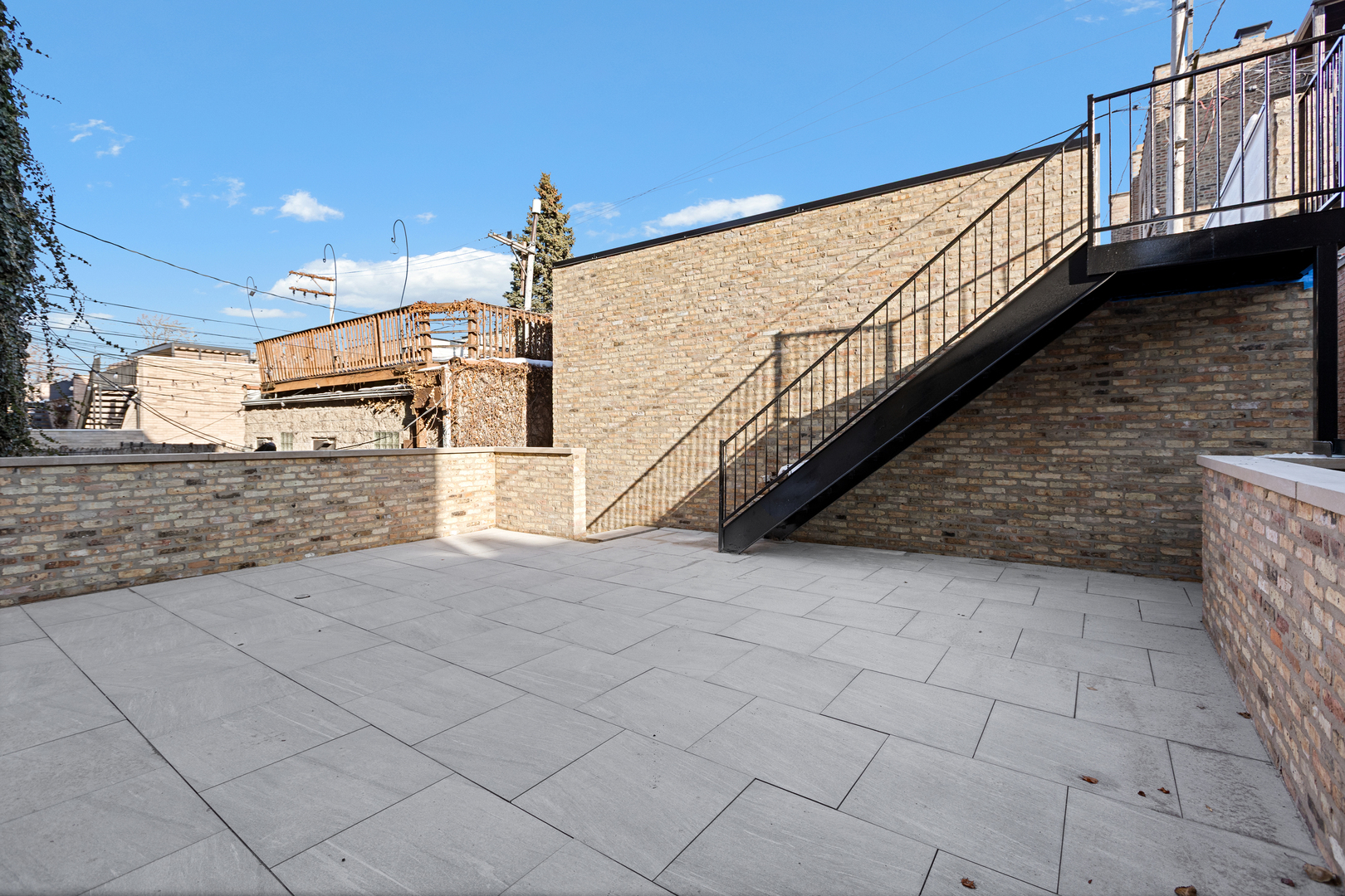 3711 N Magnolia Ave Chicago, IL 60613