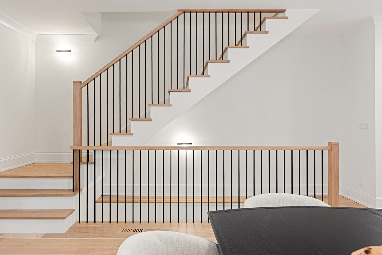 3711 N Magnolia Ave Chicago, IL 60613