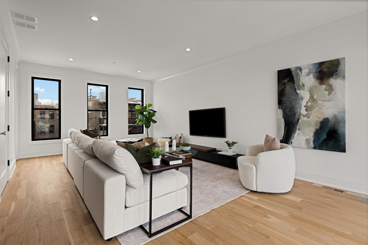 3711 N Magnolia Ave Chicago, IL 60613